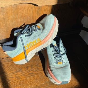 Hoka Women’s Bondi 7s